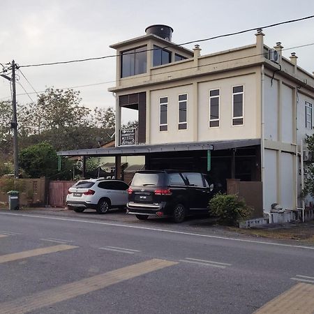 Topville Homestay Kangar Buitenkant foto