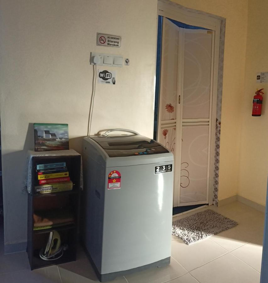 Topville Homestay Kangar Buitenkant foto