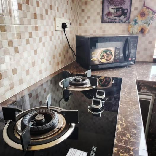 Topville Homestay Kangar Buitenkant foto