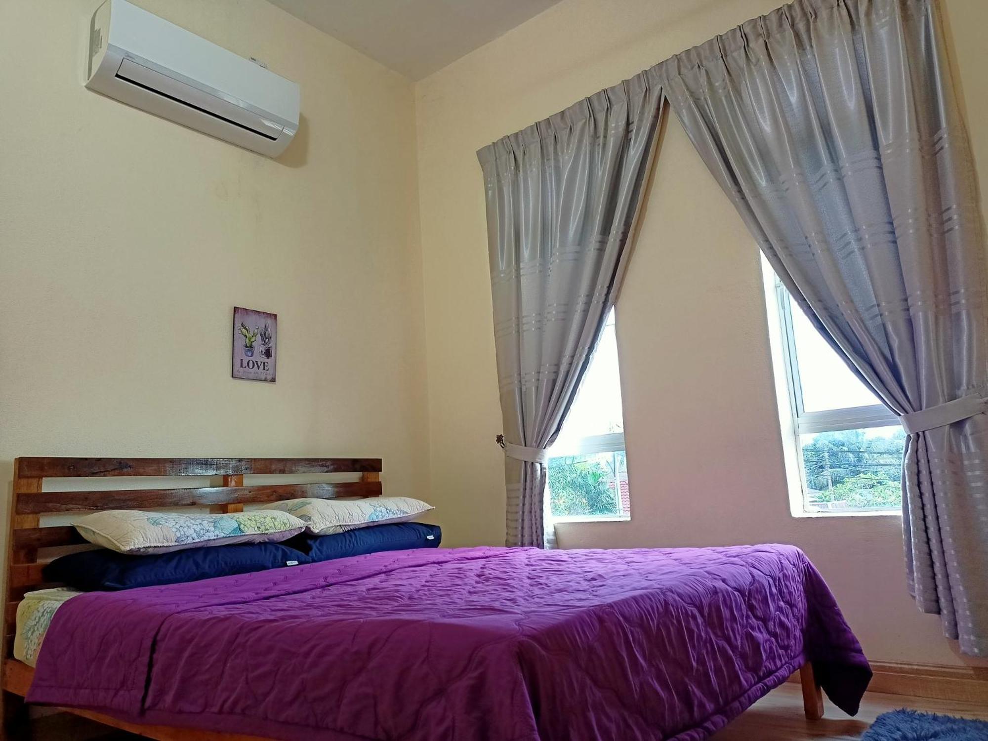 Topville Homestay Kangar Buitenkant foto